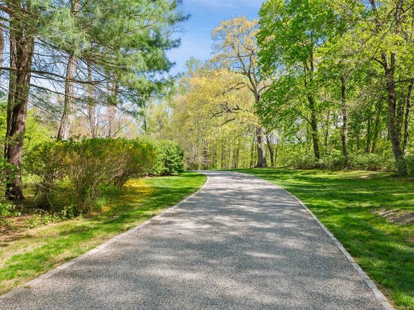 70 Katonahs Wood Road, Katonah, NY 10536