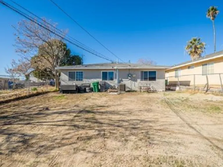 654 N Allen St — Photo 13