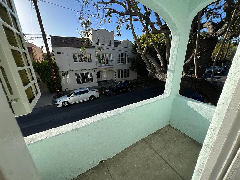 1134 N Coronado St #1/2 — Photo 22