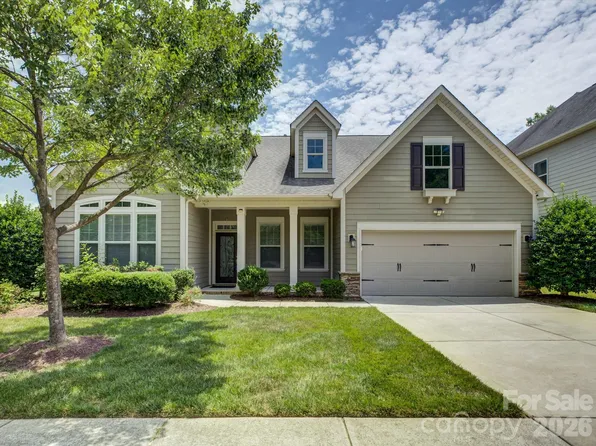 6005 Hyde Park Dr, Indian Trail, NC 28079