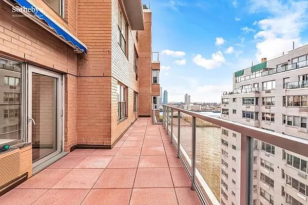 1st image of 25 Sutton Pl S APT 18O