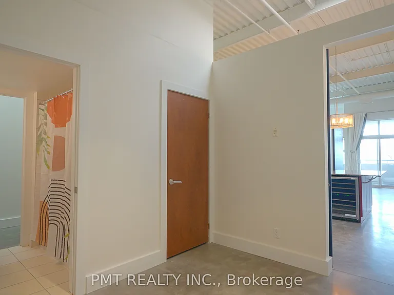 550 Hopewell Ave #302 — Photo 18