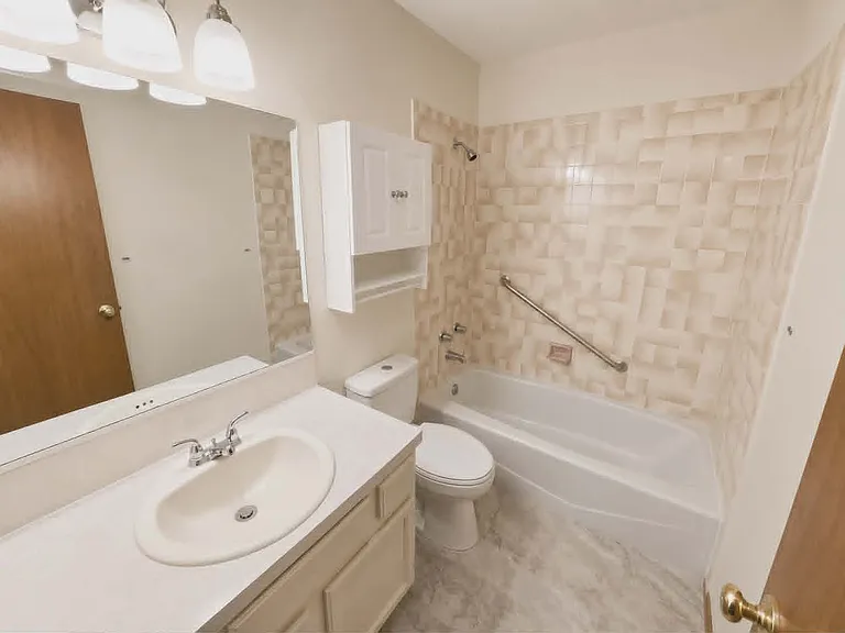 Main Bathroom