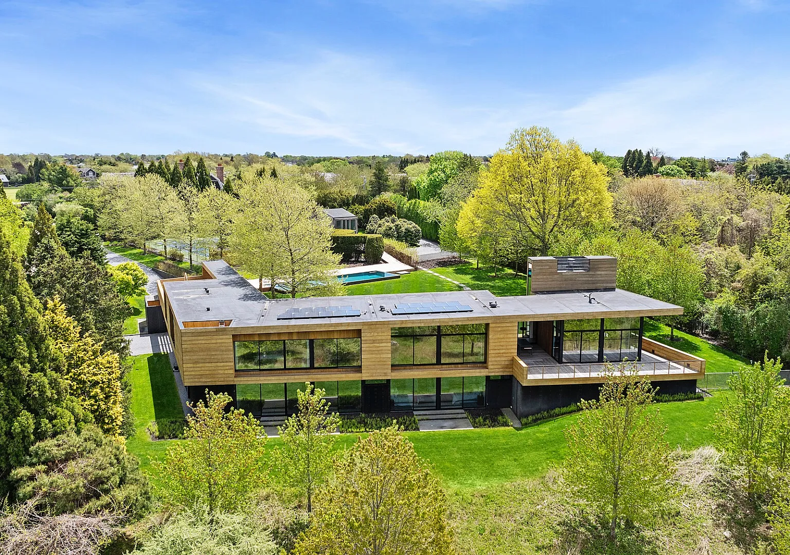 Water Mill South Modern With Tennis — Photo 1