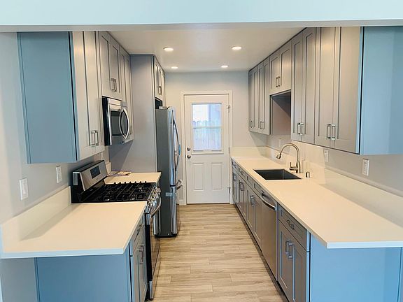 3rd image of 9 Christina St APT B