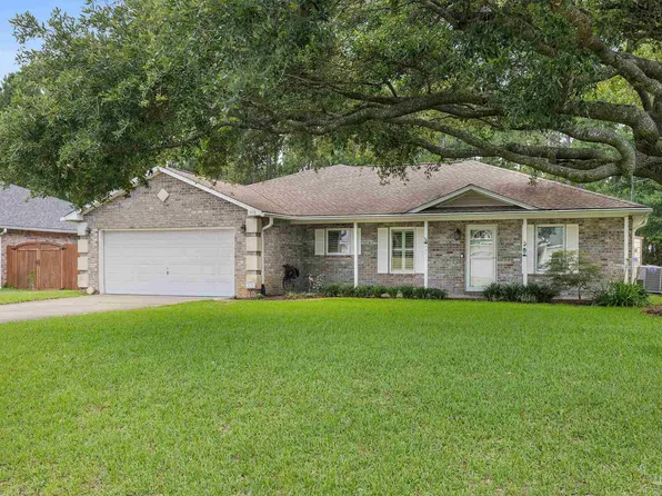 2478 Houston Cir, Gulf Breeze, FL 32563