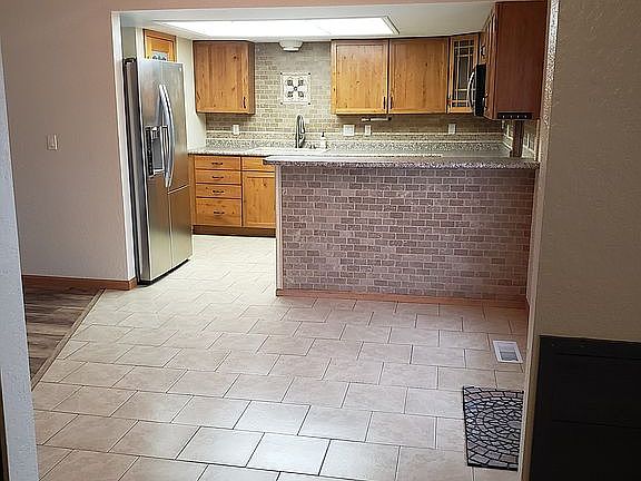 5th image of 438 Sand Creek Cir
