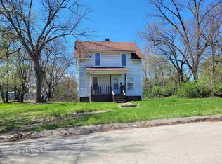 409 Howard Ave, Rockford, IL 61102