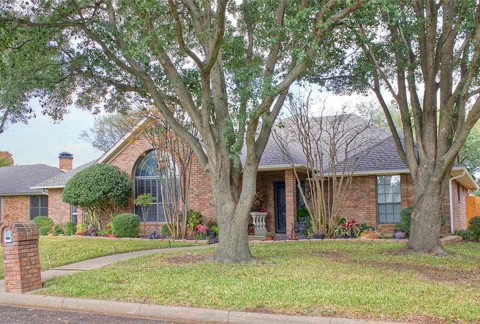 1st image of 4512 Francisco Ct