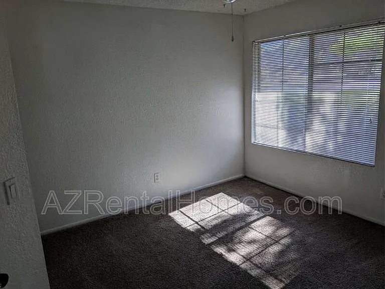 819 N College Ave #I124 — Photo 8