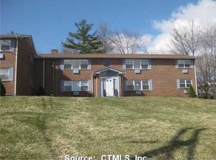 22 Mountain Laurel Dr, Wethersfield, CT 06109