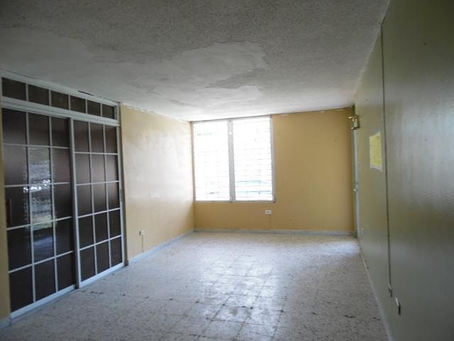 2nd image of 2H34 Calle 55