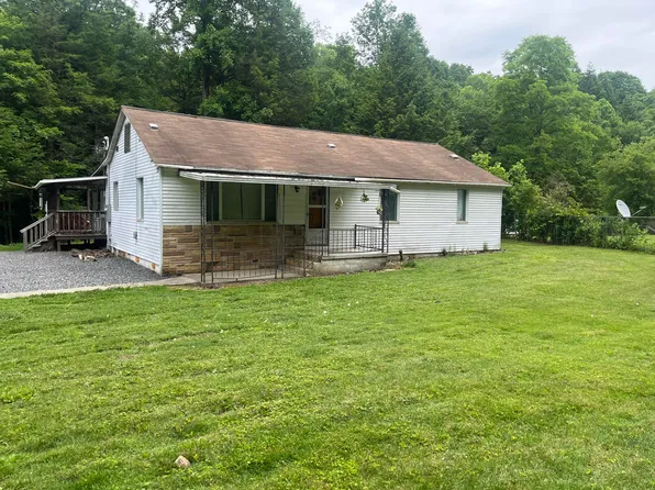 3710 Snow Hill Rd, Quinwood, WV 25981