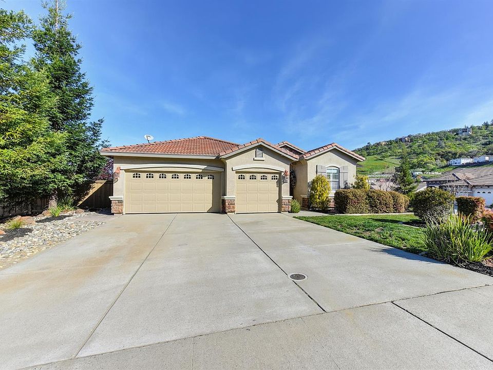 1st image of 2164 Kavine Way