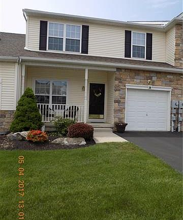 2nd image of 28 Cobblestone Dr