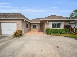 6561 Golden Horseshoe Dr, Seminole, FL 33777