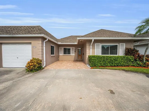 6561 Golden Horseshoe Dr, Seminole, FL 33777