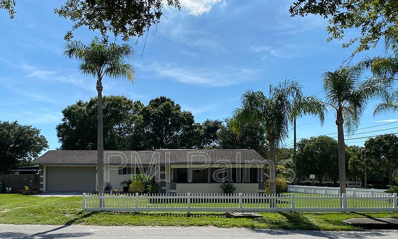 1st image of 2796 Park Dr