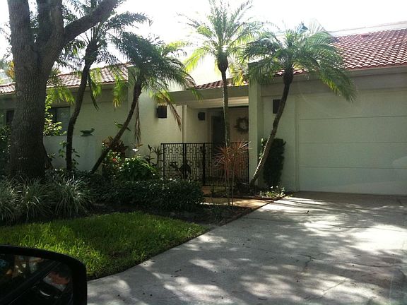 3rd image of 4736 S Landings Dr