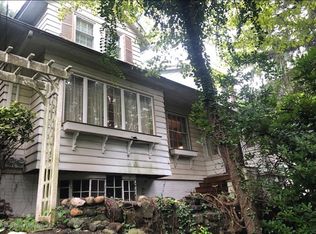 361 Saint George Rd, Staten Island, NY 10306