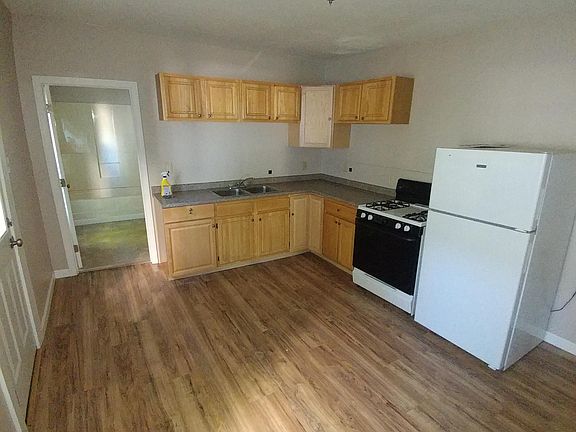 4th image of 5 Denton St APT 1