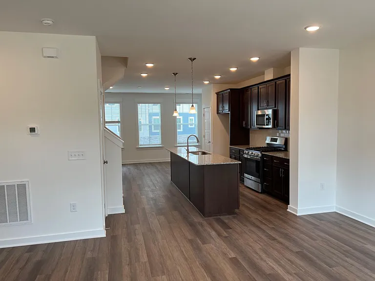 1803 Stroup St — Photo 6