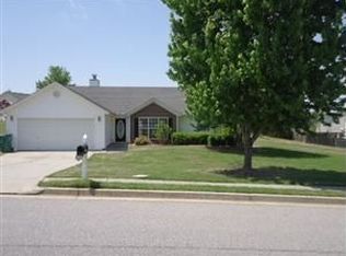 260 Bayou Ln, Winder, GA 30680