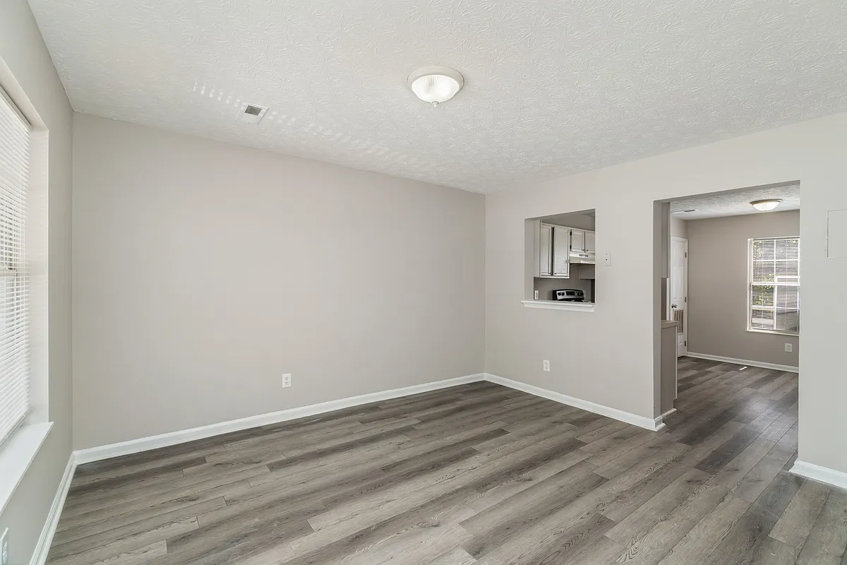 Building Photo - 1210 Pin Oak Dr
