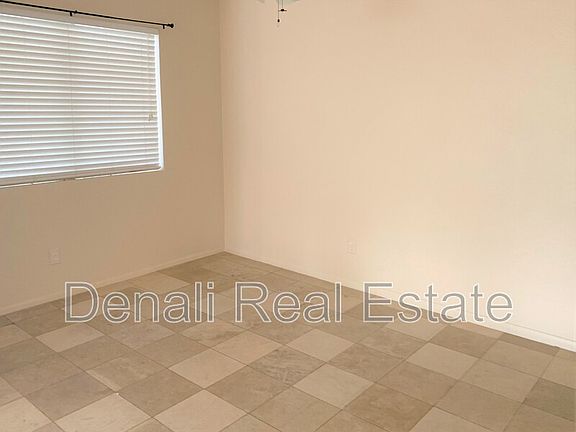 4th image of 3309 N 70th St Unit 116