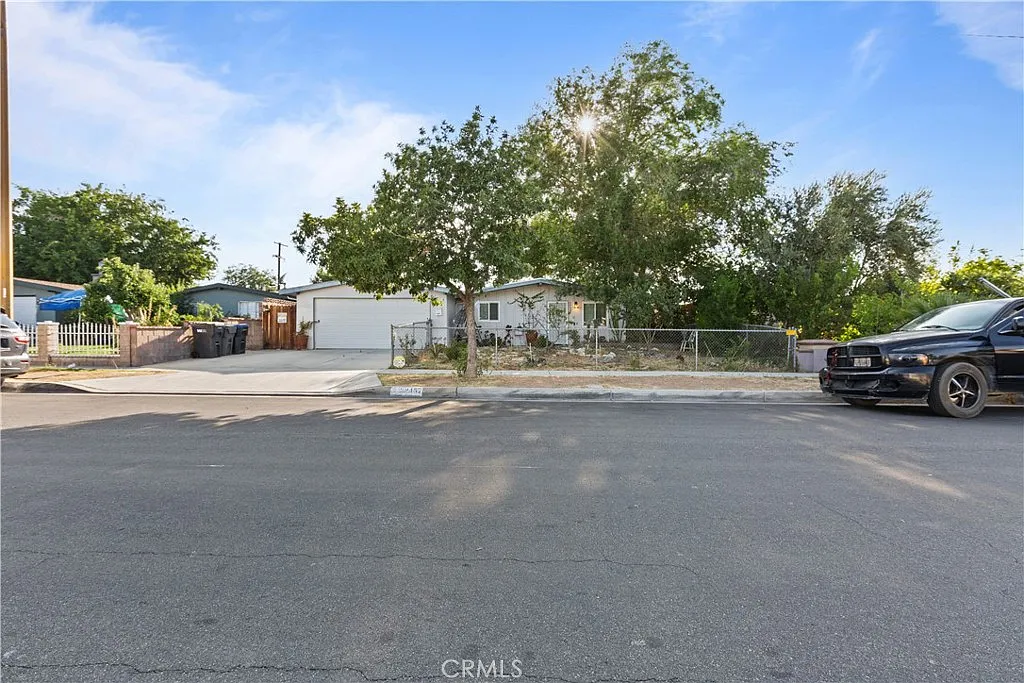 3 bed, 1299 sqft, $2,800 — Photo 3