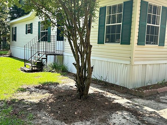 4th image of 27 Creekwood Dr