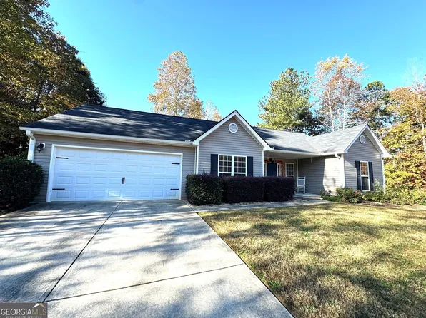 628 Ivy Hills Cir, Mount Airy, GA 30563