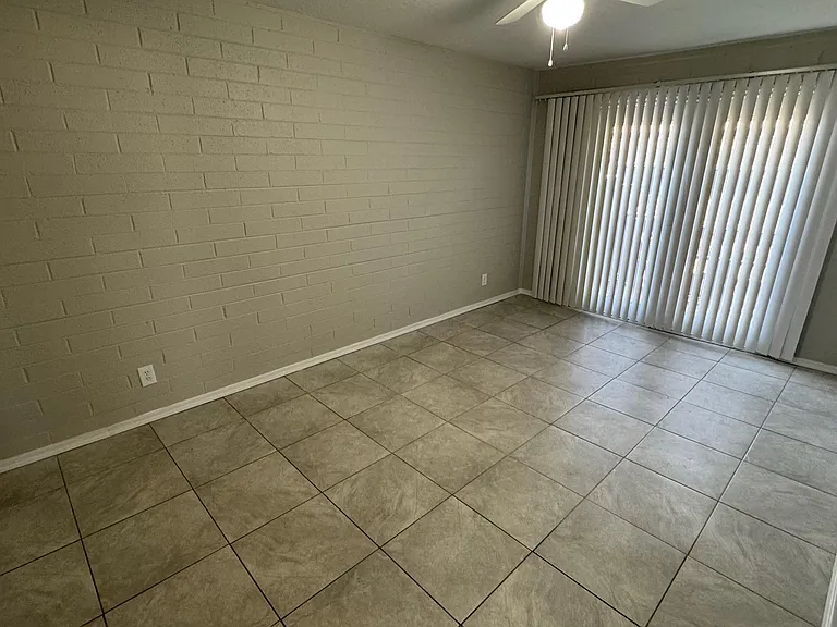 625 E Marilyn Ave #1 — Photo 10