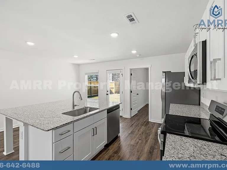1512 Bluegrass St — Photo 6