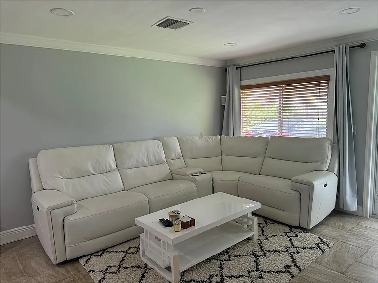 4242 SW 49th Ct — Photo 13