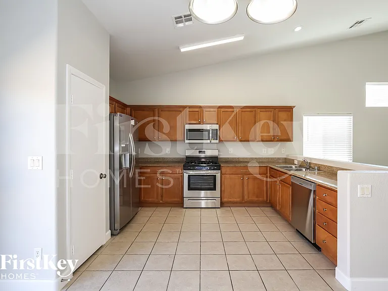 6138 Sydney Bay Ct — Photo 7