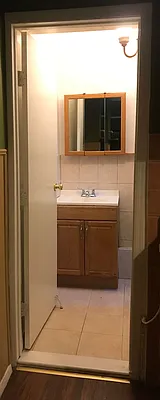 Rented by Reyes & Elsamad Real Estate Group | media 19