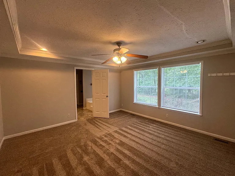 5488 Rigsby Rd — Photo 25