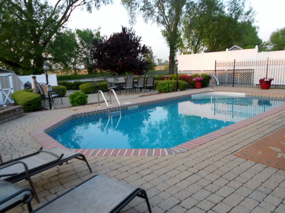 2nd image of 35 Millridge Rd