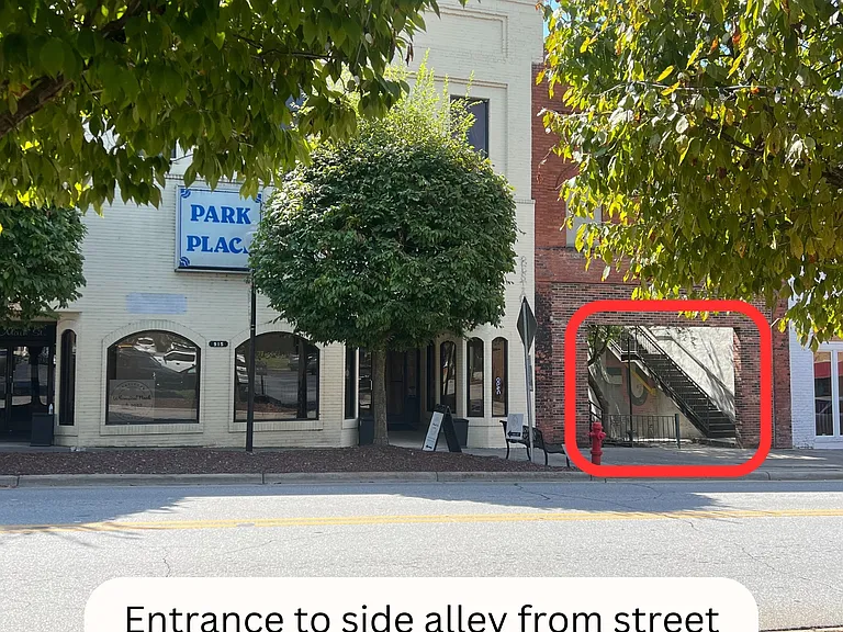 915 Main St — Photo 11