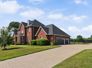 815 Stonebrook Dr, Lebanon, TN 37087