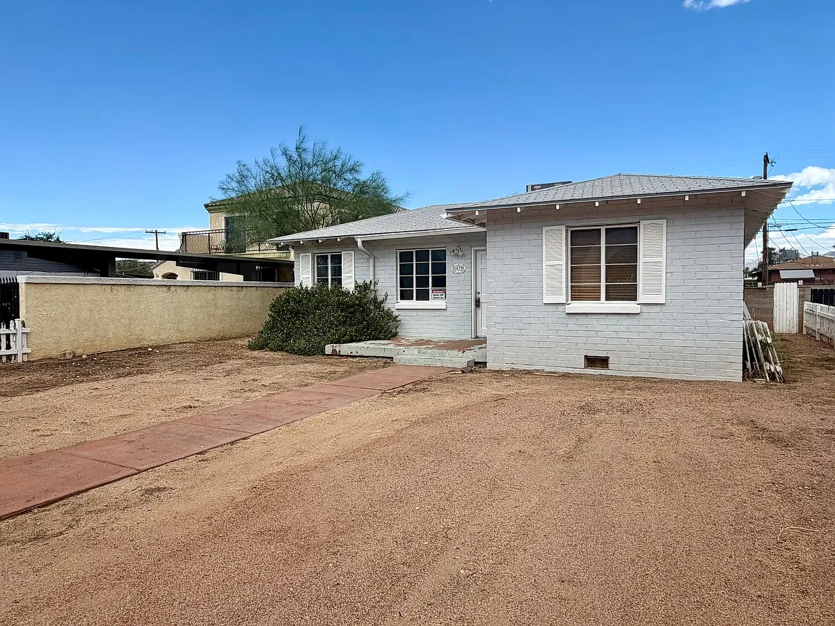2 bed, 1.0 bath, 930 sqft, $1,575 — Photo 4