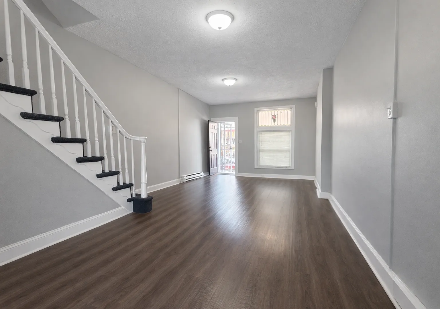 Three Bedroom Home In Baltimore City — Photo 3