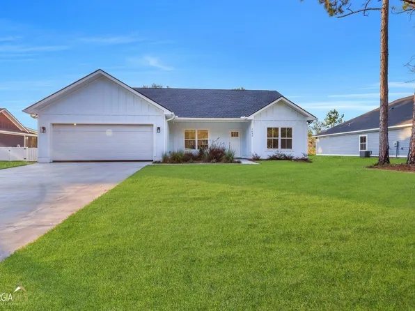 1655 Ashantilly Dr, Darien, GA 31305