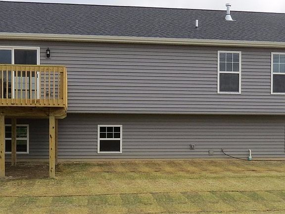 3rd image of 14911 Ivy St