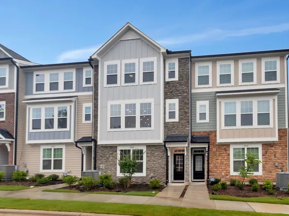 3020 Freewinds Way, Cary, NC 27519