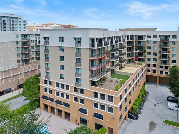 3530 SW 22nd St APT 713, Miami, FL 33145