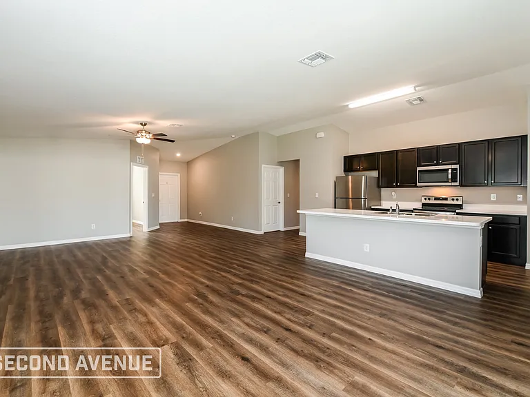106 Baldur Dr — Photo 8