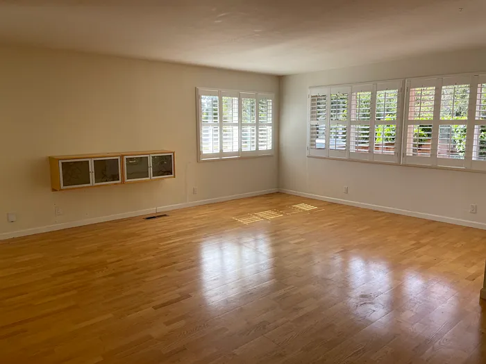 2 bed, 2.0 bath, 1385 sqft, $4,300 — Photo 3