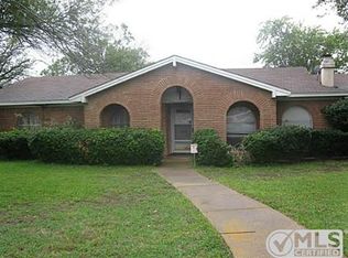 408 Pearly Top Dr, Glenn Heights, TX 75154